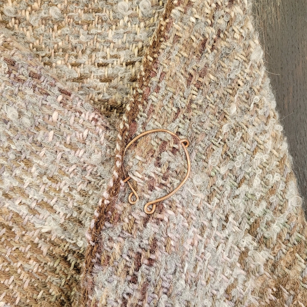 Hand-woven wrap - Picture 5 of 6